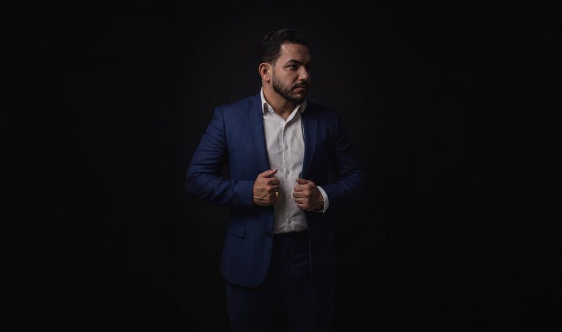 Lucas Vinícius Ferreira Pontes, fundador da AutoCred Nacional, que atua com consórcios e cartas de crédito para veículos.