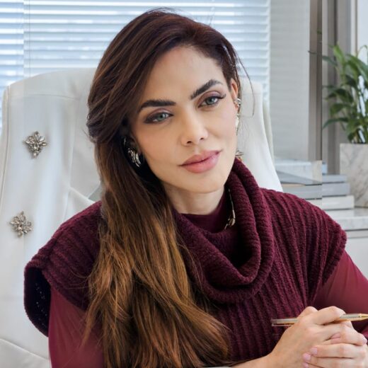 Dra. Keyla Klava: inovação, precisão e alta performance.