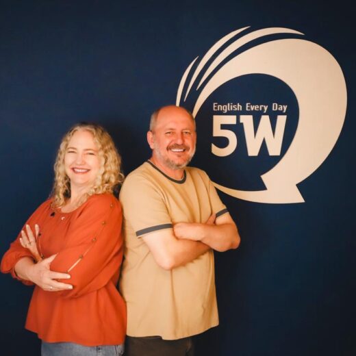 5W English, braço da Global Way Idiomas, oferece método, material, marca e suporte a professores de inglês, sem o formato de franquia.