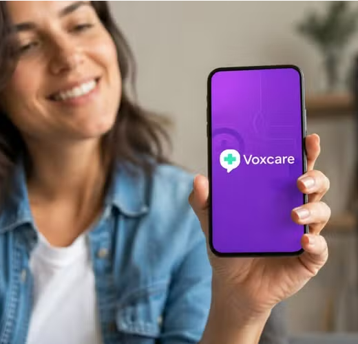 Sonia Cardoso, CEO da Voxcare, destaca que afastamentos longos começam com atestados curtos, faltas repetidas e numa queda de rendimento que ninguém conecta.